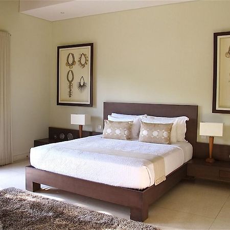 Nyaman Villas Seminyak Buitenkant foto