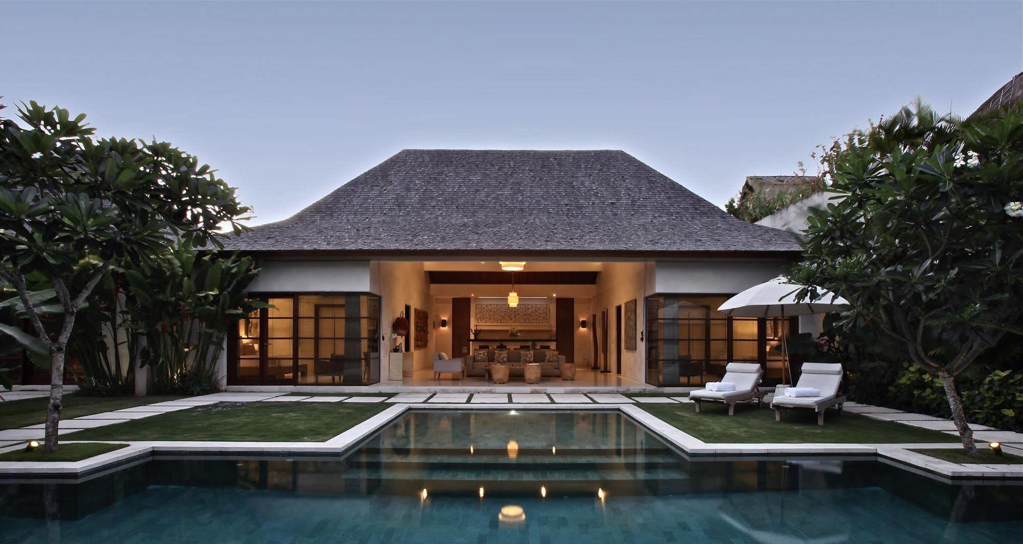 Nyaman Villas Seminyak Buitenkant foto